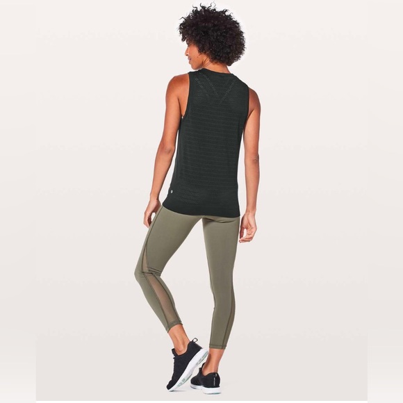 Lululemon Breeze By Muscle Tank II
Black / Black size 4 - Picture 2 of 7